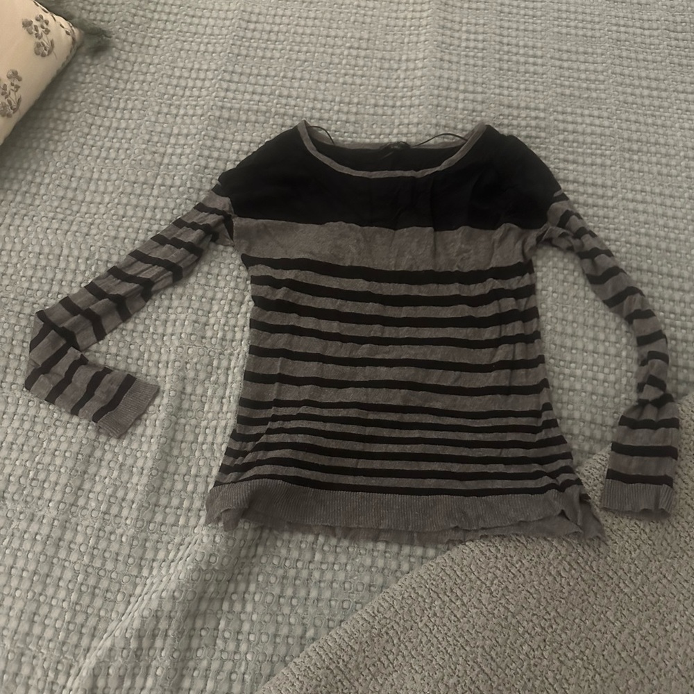 Apt. 9 Women's Black and Gray Striped Sweater